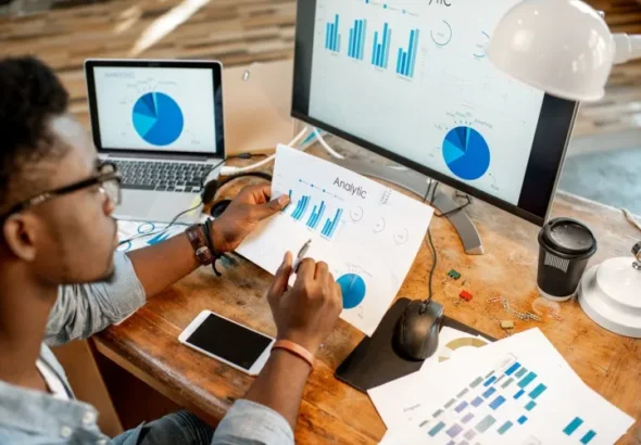Data Analyst & Business Intelligence Specialist – Essential Skills, Future Demand, Remote vs Office Analysis, and Direct Application Portals